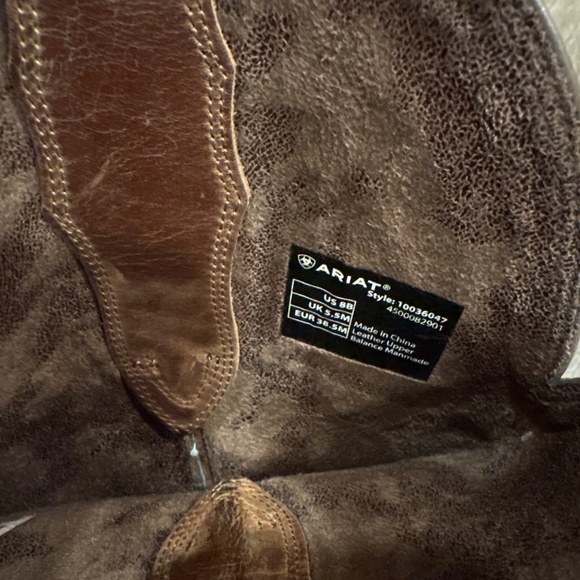 Cowgirl boots - Picture 3 of 4